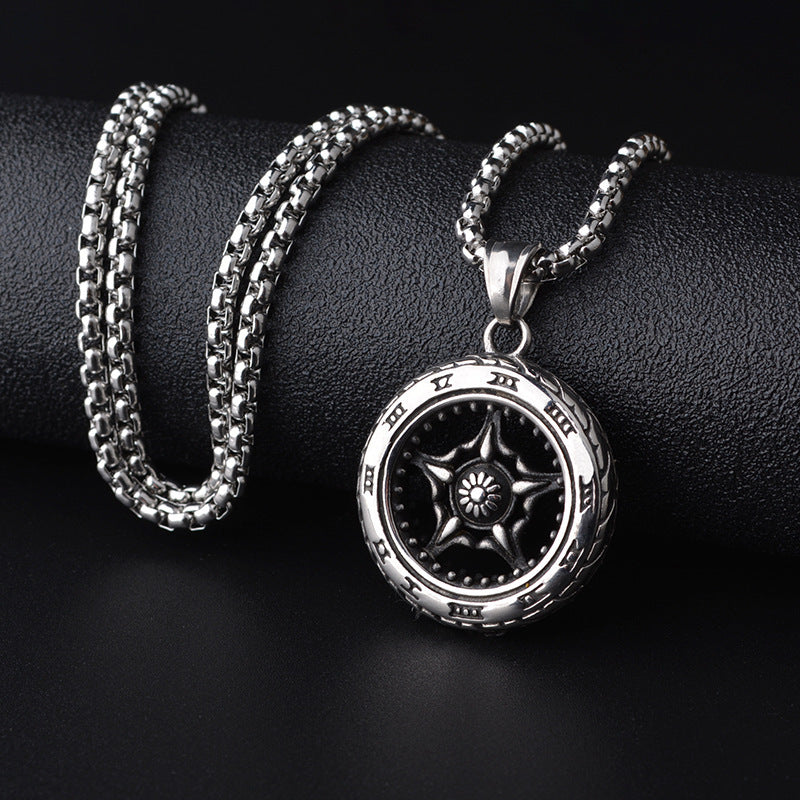 Retro Titanium Steel Sweater Chain For Men And Women With Wheel Design